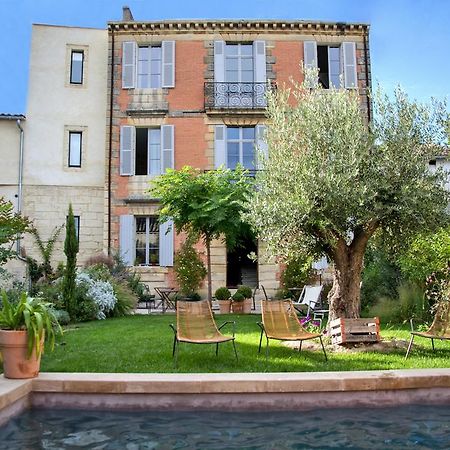 La Maison Rouge D'Uzes B&B מראה חיצוני תמונה