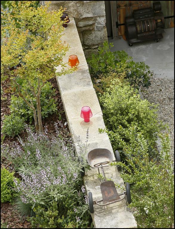 La Maison Rouge D'Uzes B&B מראה חיצוני תמונה