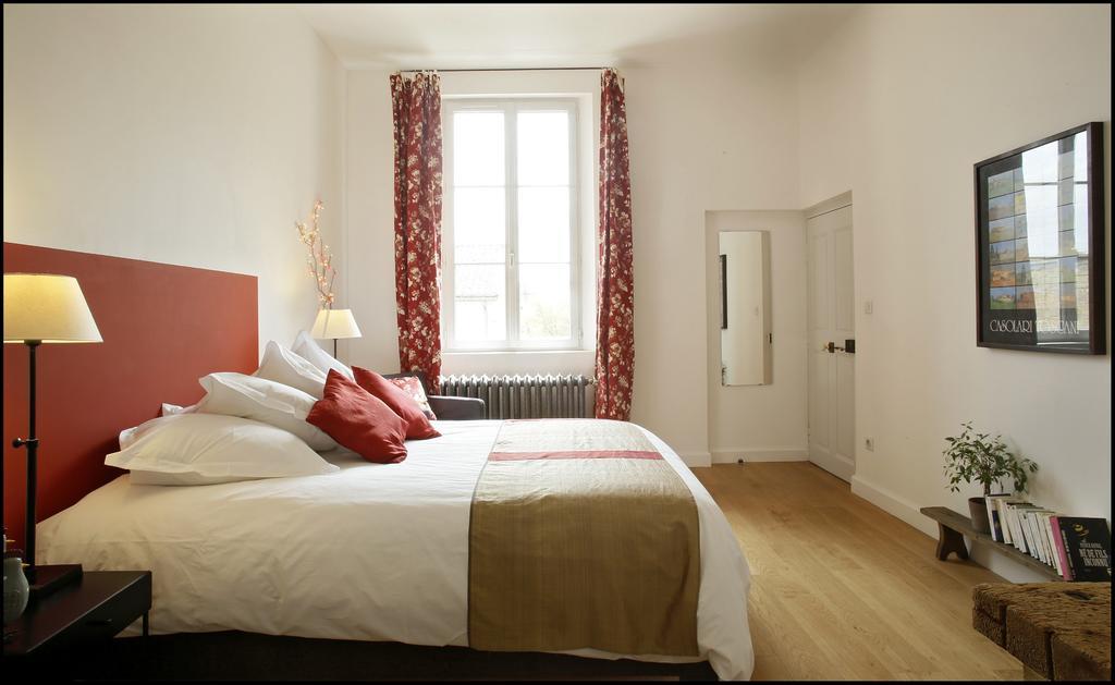 La Maison Rouge D'Uzes B&B חדר תמונה
