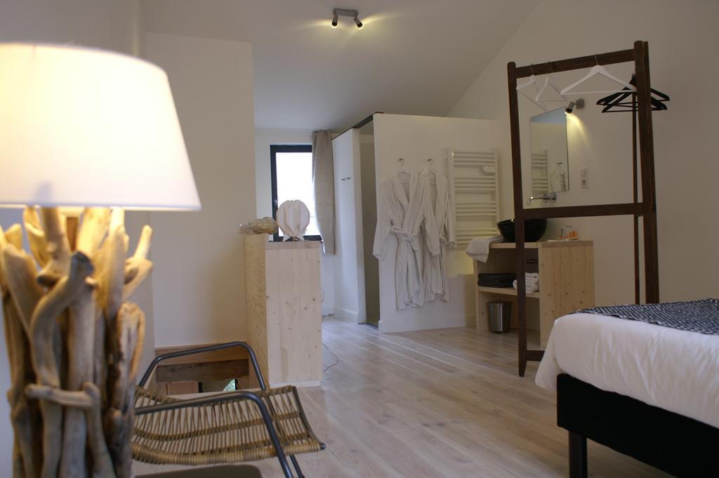 La Maison Rouge D'Uzes B&B חדר תמונה