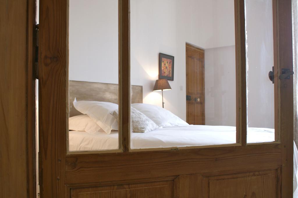 La Maison Rouge D'Uzes B&B מראה חיצוני תמונה