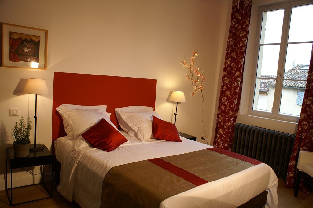 La Maison Rouge D'Uzes B&B חדר תמונה