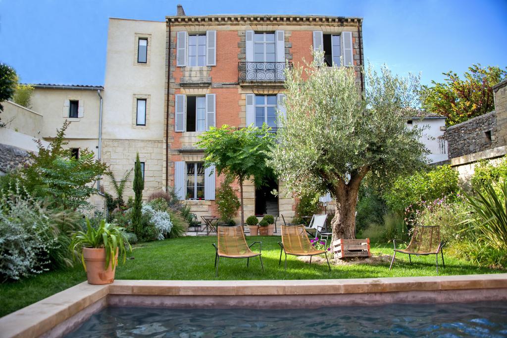 La Maison Rouge D'Uzes B&B מראה חיצוני תמונה